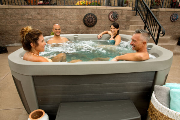 Maui Hot Tub 6-Person Open, 25 SS Jet, 115V/230V, Stainless Heater, Ozone, Waterfall and Upgraded Lighting - Image 11
